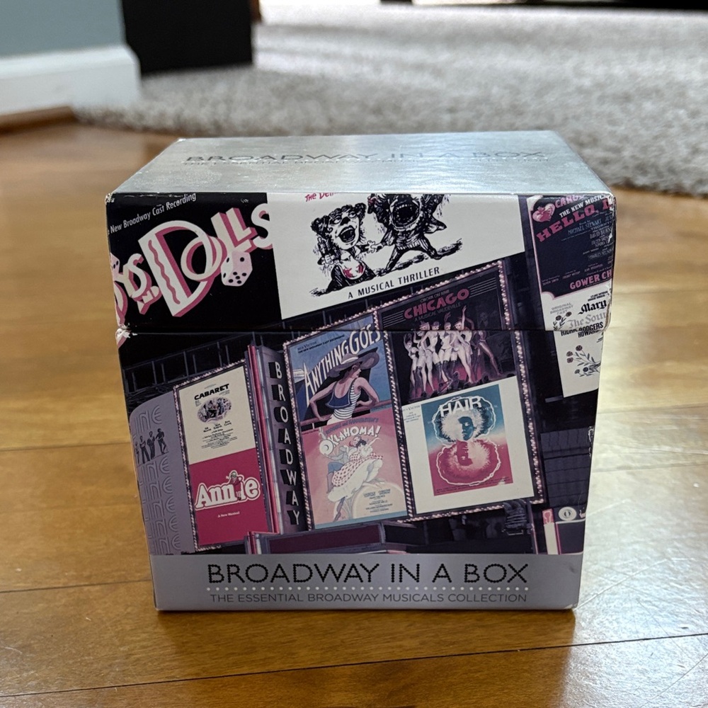 Broadway in a Box: Essential Broadway Musicals Collection - Black and White